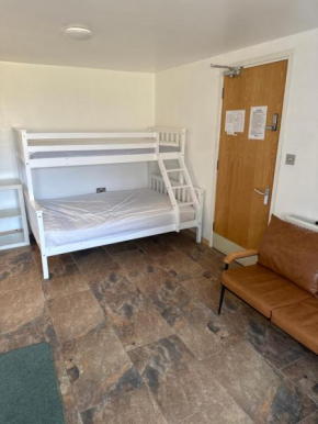 Barrs court Beds
